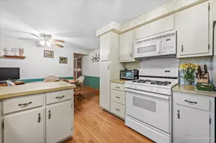5 Andrew Ln, Schaumburg, IL 60193 - Photo 10