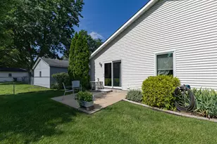 518 N Russell Ave, Geneseo, IL 61254 - Photo 4