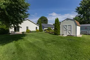 518 N Russell Ave, Geneseo, IL 61254 - Photo 6