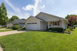 518 N Russell Ave, Geneseo, IL 61254 - Photo 2