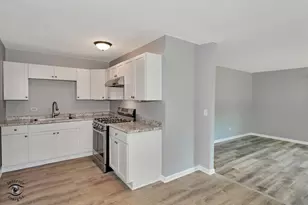 1947 Beacon Blvd, Chicago Heights, IL 60411 - Photo 8