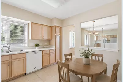 7450 N Lincoln Avenue #204, Skokie, IL 60076 - Photo 10