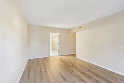 7450 N Lincoln Avenue #204, Skokie, IL 60076 - Photo 22
