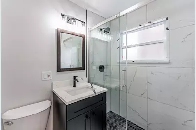 7335 W Fullerton Avenue #1SW, Elmwood Park, IL 60707 - Photo 6