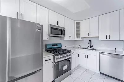 7335 W Fullerton Avenue #1SW, Elmwood Park, IL 60707 - Photo 4