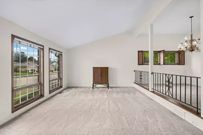 7927 Wilson Terrace, Morton Grove, IL 60053 - Photo 4