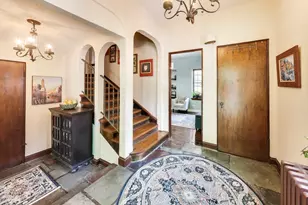 614 N Merrill St, Park Ridge, IL 60068 - Photo 2