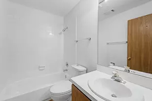 1953 N Coldspring Rd, Arlington Heights, IL 60004 - Photo 18