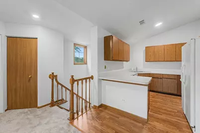 1953 N Coldspring Road, Arlington Heights, IL 60004 - Photo 6