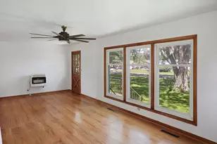 30399 Prairie St, Rock Falls, IL 61071 - Photo 4