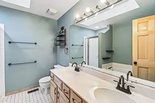 620 N Charter Hall Dr, Palatine, IL 60067 - Photo 14