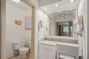 2724 Old Glenview Rd, Wilmette, IL 60091 - Photo 18