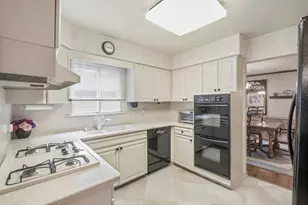 2724 Old Glenview Rd, Wilmette, IL 60091 - Photo 8