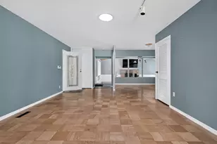 621 Hawthorne Ct, Carpentersville, IL 60110 - Photo 30