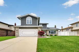 17224 Shetland Dr, Tinley Park, IL 60487 - Photo 2