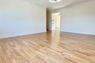 600 S York St, Elmhurst, IL 60126 - Photo 2