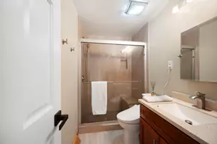 329 Chipili Dr, Northbrook, IL 60062 - Photo 16