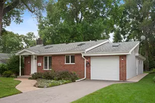 329 Chipili Dr, Northbrook, IL 60062 - Photo 1