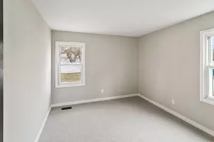 21704 Clyde Ave, Sauk Village, IL 60411 - Photo 14