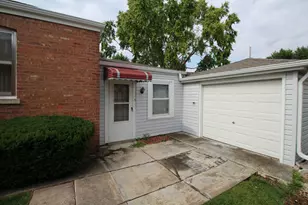 5615 S Nordica Ave, Chicago, IL 60638 - Photo 4