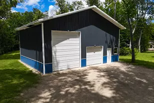 2579 W Fairgrounds Rd, Freeport, IL 61032 - Photo 4