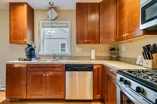 935 N Webster St, Naperville, IL 60563 - Photo 6