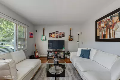 935 N Webster Street, Naperville, IL 60563 - Photo 4