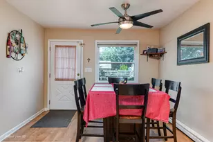 935 N Webster St, Naperville, IL 60563 - Photo 8