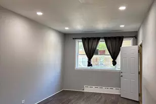 3053 N Elbridge Ave, Chicago, IL 60618 - Photo 20