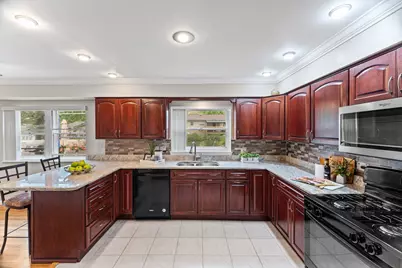 91 Kendal Road, Elk Grove Village, IL 60007 - Photo 6
