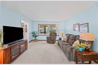 91 Kendal Road, Elk Grove Village, IL 60007 - Photo 12