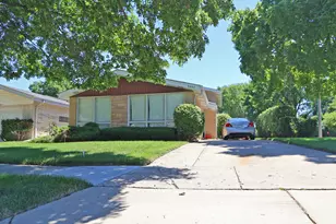8801 Lowell Terrace, Skokie, IL 60076 - Photo 1