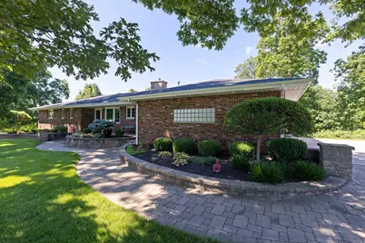 1048 N Blind Road, Chana, IL 61015 - Photo 4