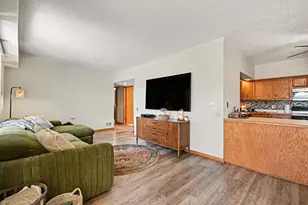 2851 Heritage Dr, Joliet, IL 60435 - Photo 4