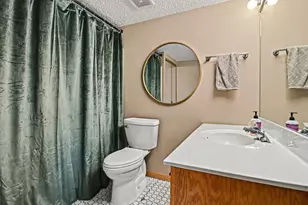 2851 Heritage Dr, Joliet, IL 60435 - Photo 12