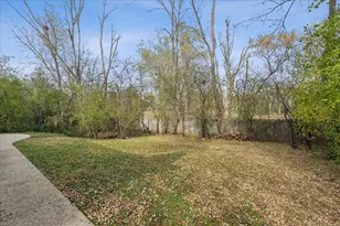 1305 Warwick Ct, Deerfield, IL 60015 - Photo 22