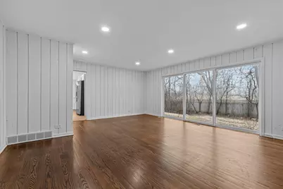 1305 Warwick Court, Deerfield, IL 60015 - Photo 8
