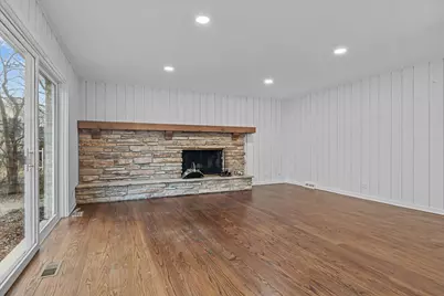 1305 Warwick Court, Deerfield, IL 60015 - Photo 6