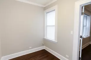 817 W Lakeside Pl, Chicago, IL 60640 - Photo 12