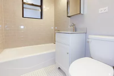 817 W Lakeside Place #805, Chicago, IL 60640 - Photo 16