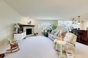 1126 Oak Point Ct, Antioch, IL 60002 - Photo 6