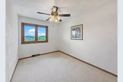 1954 Delmar Drive, Freeport, IL 61032 - Photo 52