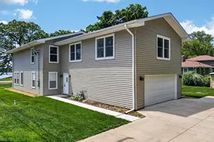 172 E Lakeview Ave, Round Lake Beach, IL 60073 - Photo 24