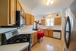 32504 Millstone Cir, Lakemoor, IL 60051 - Photo 4