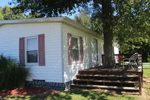 3042 Five Mile Creek Road E, Salem, IL 62881 - Photo 6