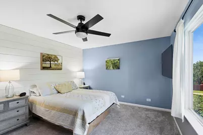 606 S Beacon Lane, Round Lake, IL 60073 - Photo 14
