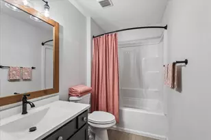 606 S Beacon Ln, Round Lake, IL 60073 - Photo 20