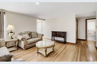 621 W Slocum Lake Road, Wauconda, IL 60084 - Photo 4