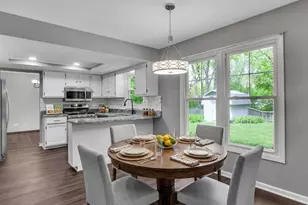 940 French Dr, Mundelein, IL 60060 - Photo 18