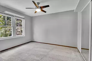 940 French Dr, Mundelein, IL 60060 - Photo 32